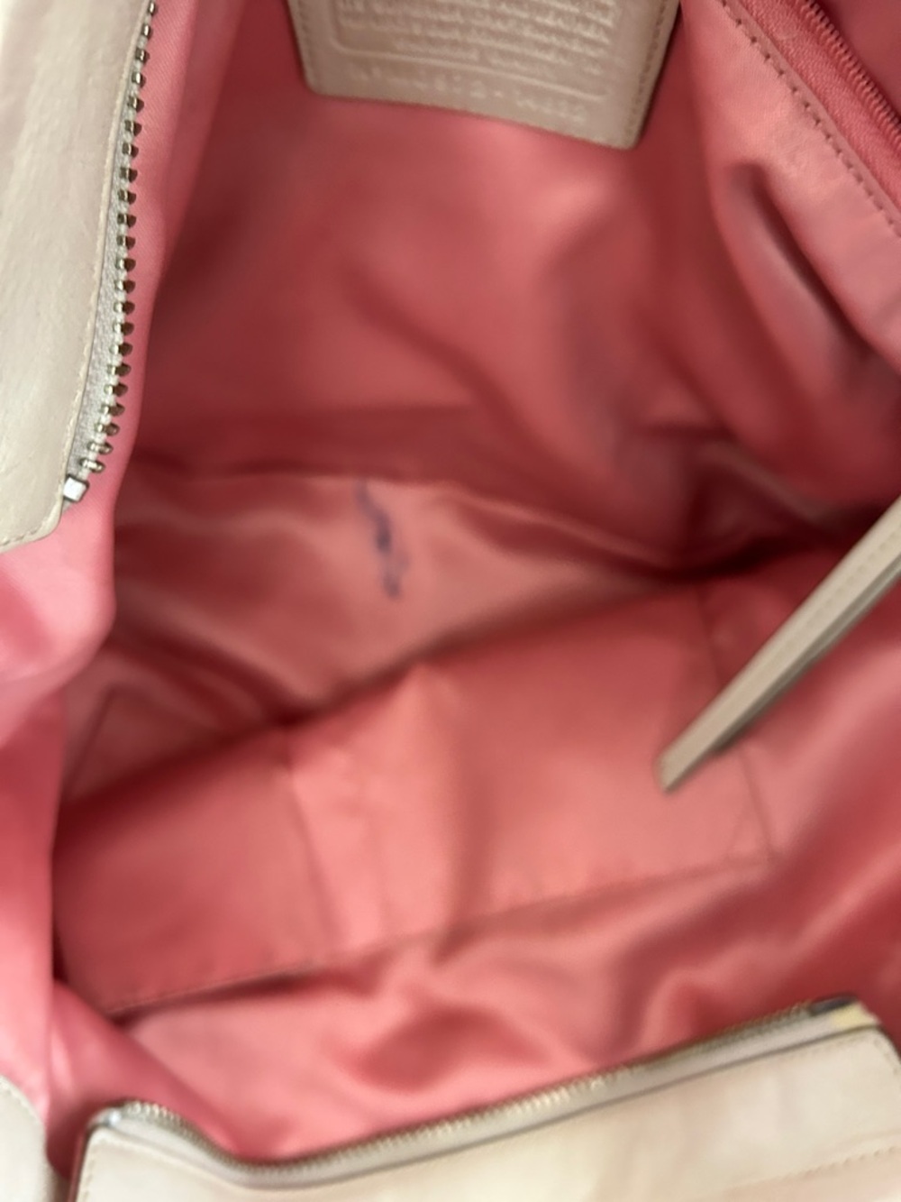 Coach Cream Leather Shoulder Bag with Chain Detail - Picture 12 of 16